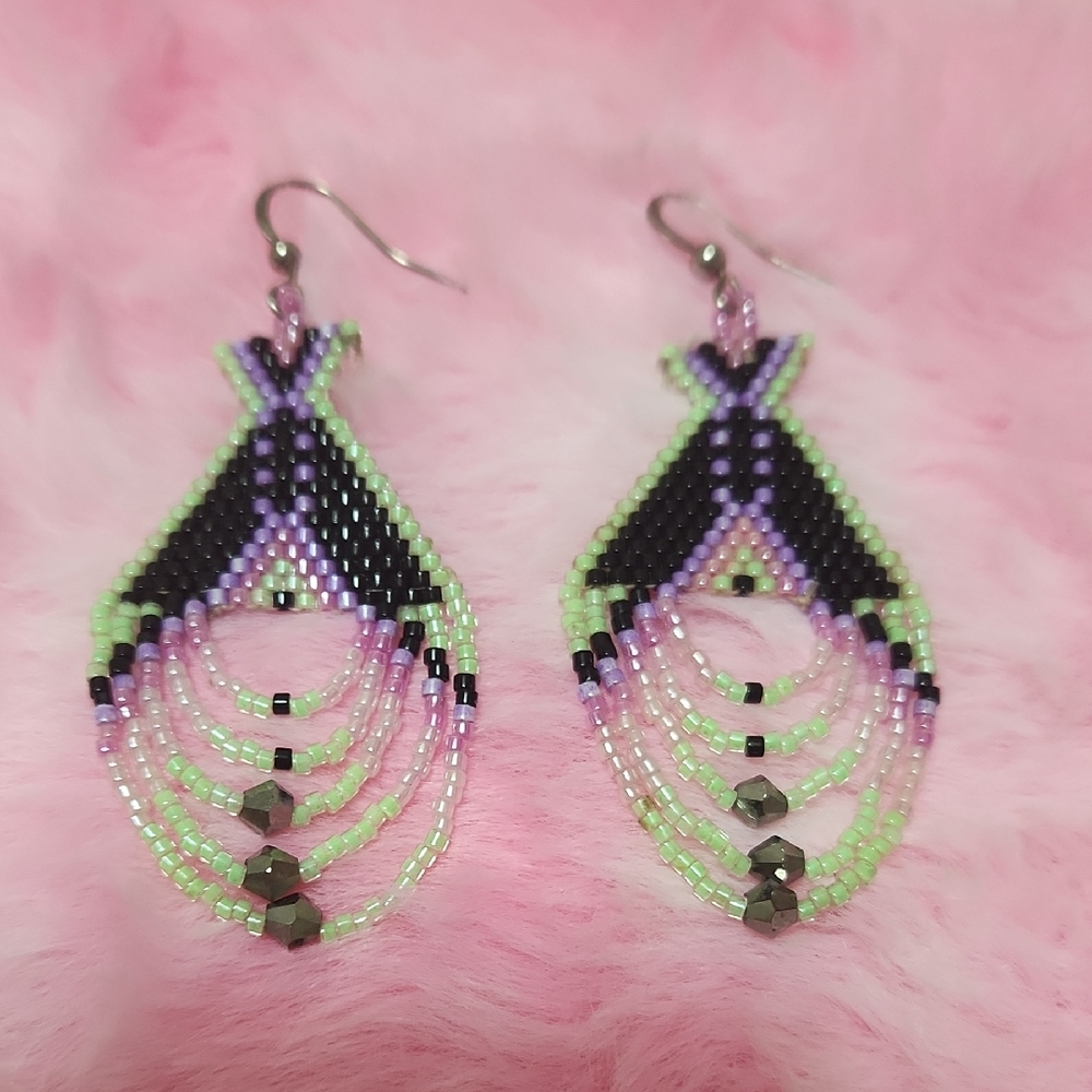 Native American Beaded Earrings Black, Green, Purple, Pink - Picture 2 of 10